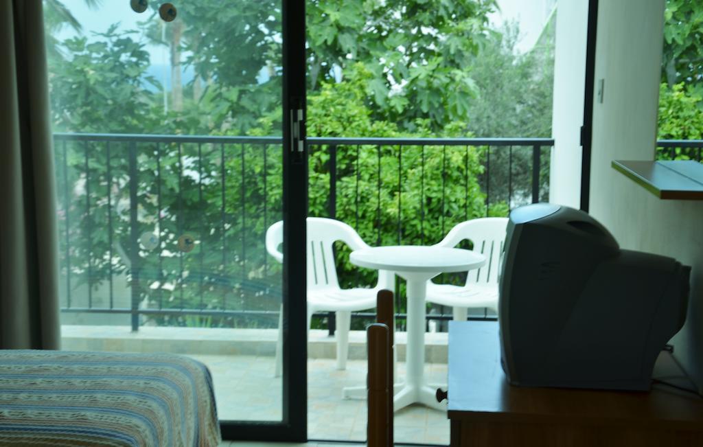 Kkaras Hotel 3 Star Ajía Nápa Kültér fotó