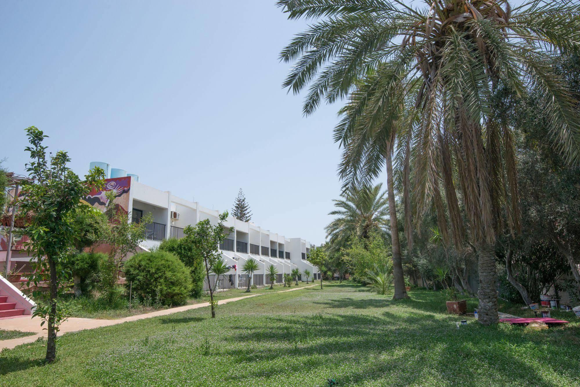 Kkaras Hotel 3 Star Ajía Nápa Kültér fotó