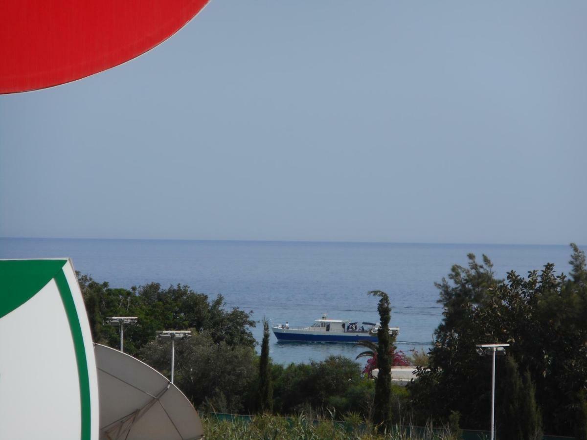 Kkaras Hotel 3 Star Ajía Nápa Kültér fotó